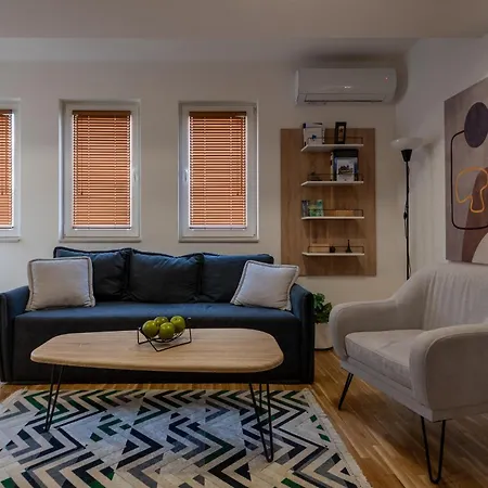 Апартаменты Luxury Adrianna