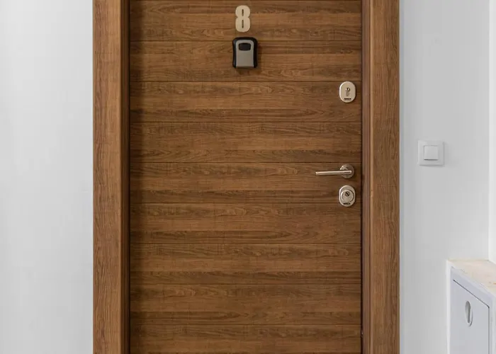 Luxury Adrianna * 斯科普里