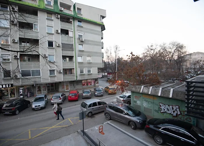 Luxury Adrianna 公寓 *